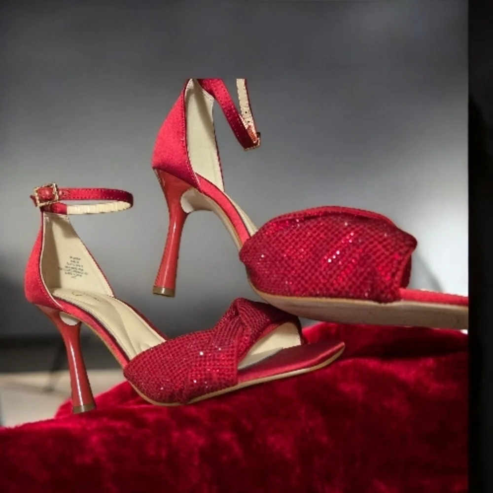 Jessica Simpson Elegant Red Women's Heels- Size 8m - Picture 2 of 7